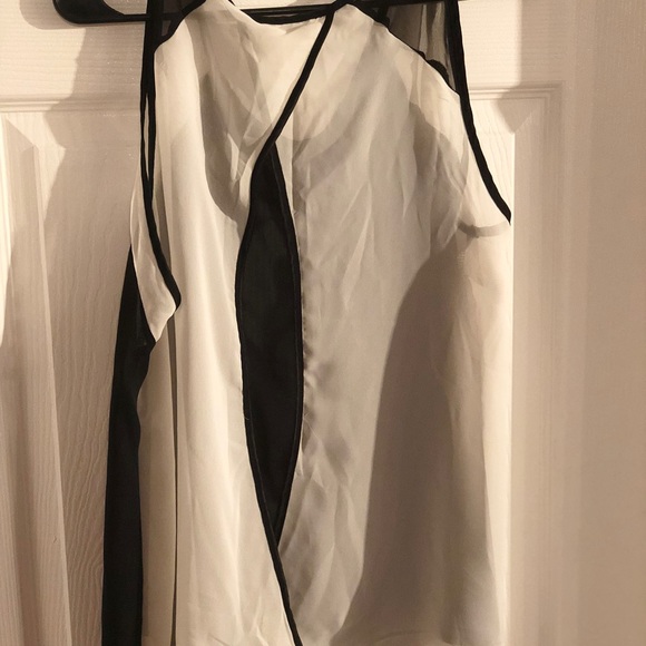 NWOT sheer tank - Picture 5 of 5